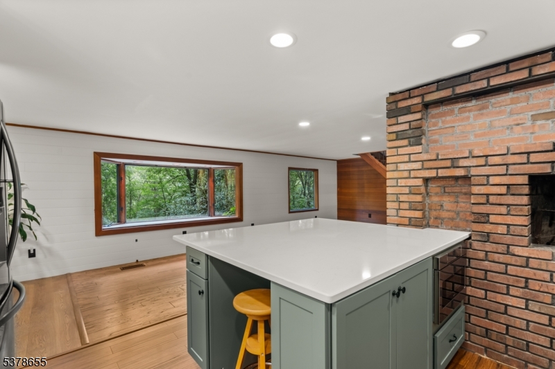 Lebanon Twp., New Jersey, 08826, United States, 3 Bedrooms Bedrooms, ,2 BathroomsBathrooms,Residential,For Sale,1972672