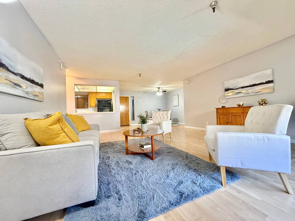 Long Beach, California, 90815, United States, 2 Bedrooms Bedrooms, ,2 BathroomsBathrooms,Residential,For Sale,1830564