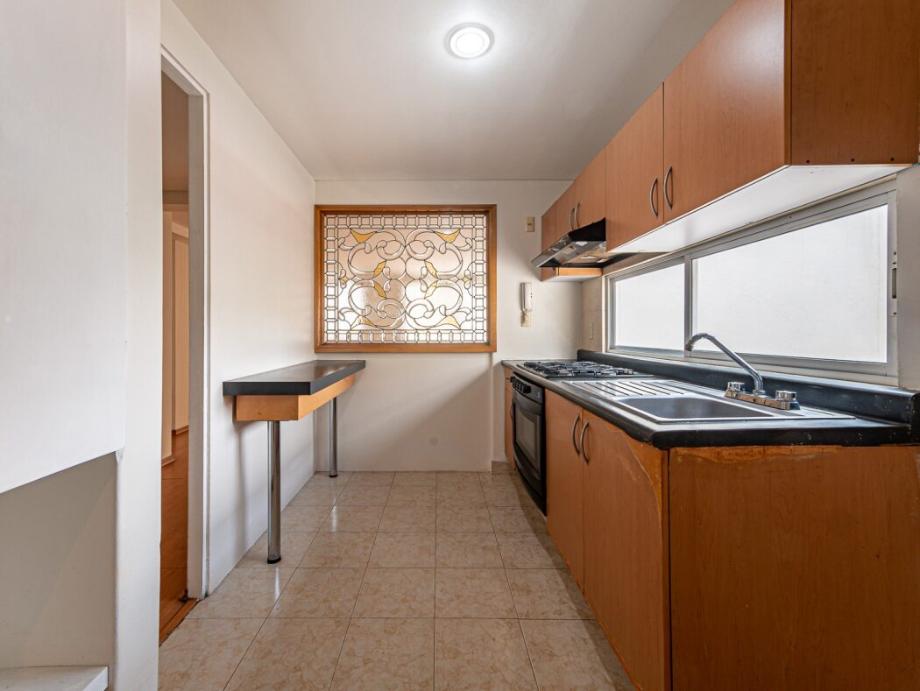 Rio Panuco, Cuauhtémoc, Ciudad de México, 06500, Mexico, 2 Bedrooms Bedrooms, ,2 BathroomsBathrooms,Residential,For Sale,Rio Panuco,1676779