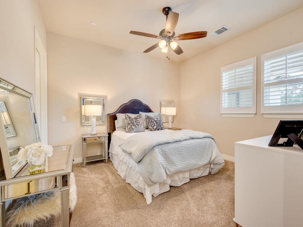 Austin, Texas, 78732, United States, 2 Bedrooms Bedrooms, ,2 BathroomsBathrooms,Residential,For Sale,1849026