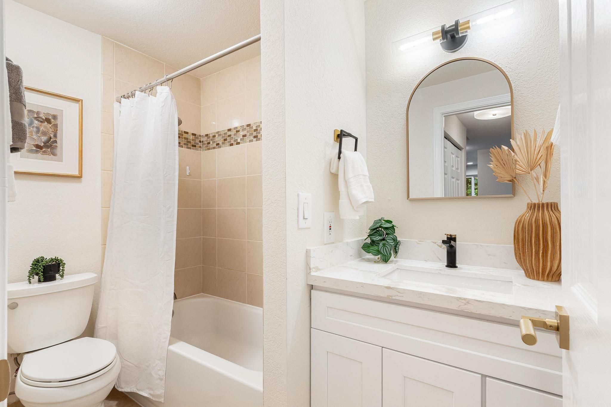  14415 Northeast 30th Place Unit #22D, Bellevue, WA 98007 - 物件實景