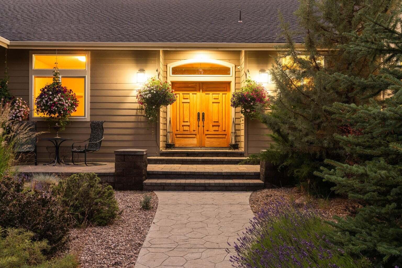 Powell Butte, Oregon, 97753, United States, 3 Bedrooms Bedrooms, ,4 BathroomsBathrooms,Residential,For Sale,1818290