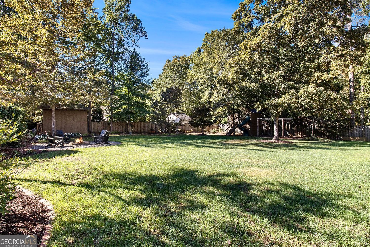 Alpharetta, Georgia, 30004, United States, 4 Bedrooms Bedrooms, ,3 BathroomsBathrooms,Residential,For Sale,1968344