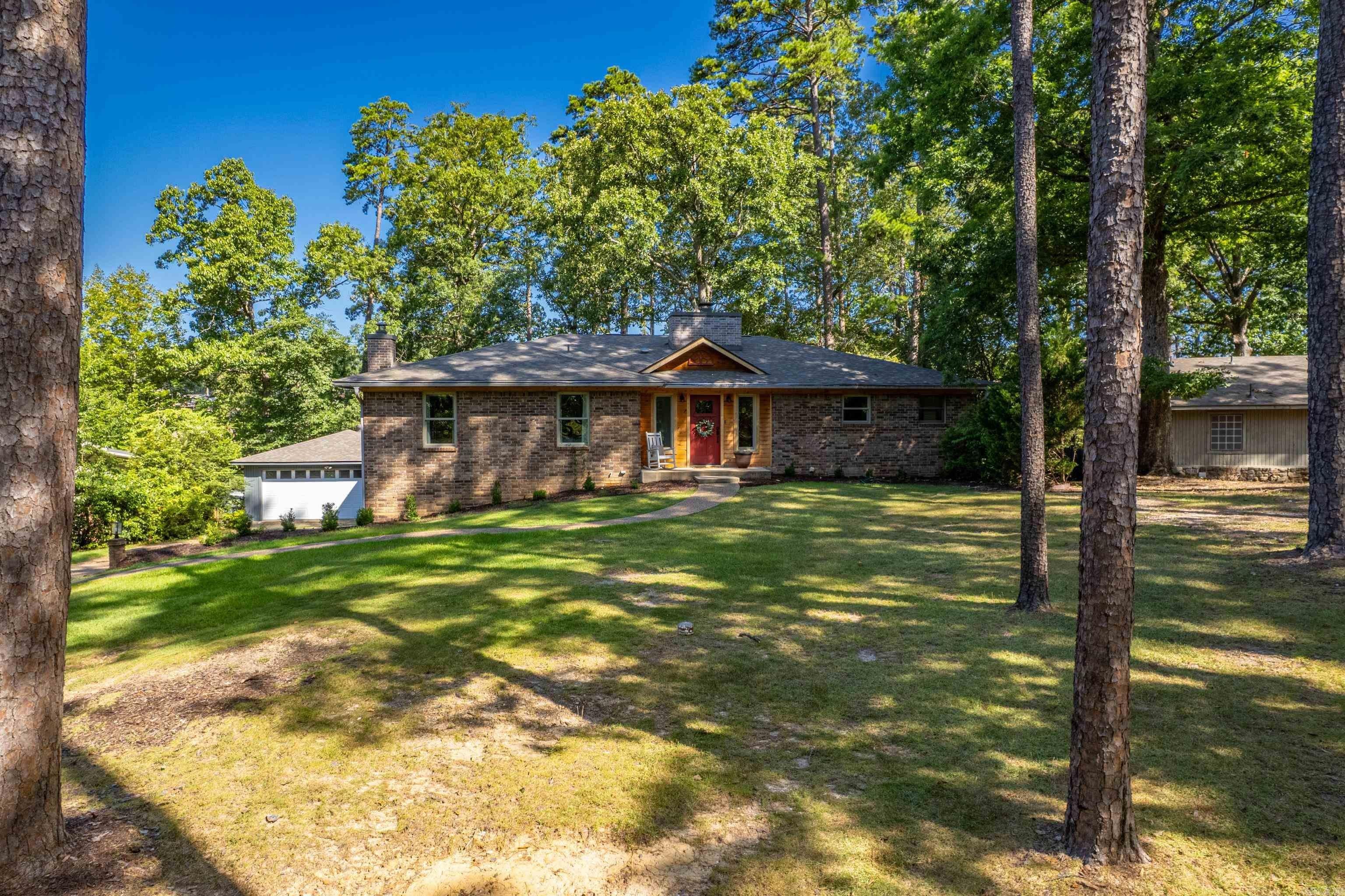Hot Springs, Arkansas, 71913, United States, 3 Bedrooms Bedrooms, ,3 BathroomsBathrooms,Residential,For Sale,1905821