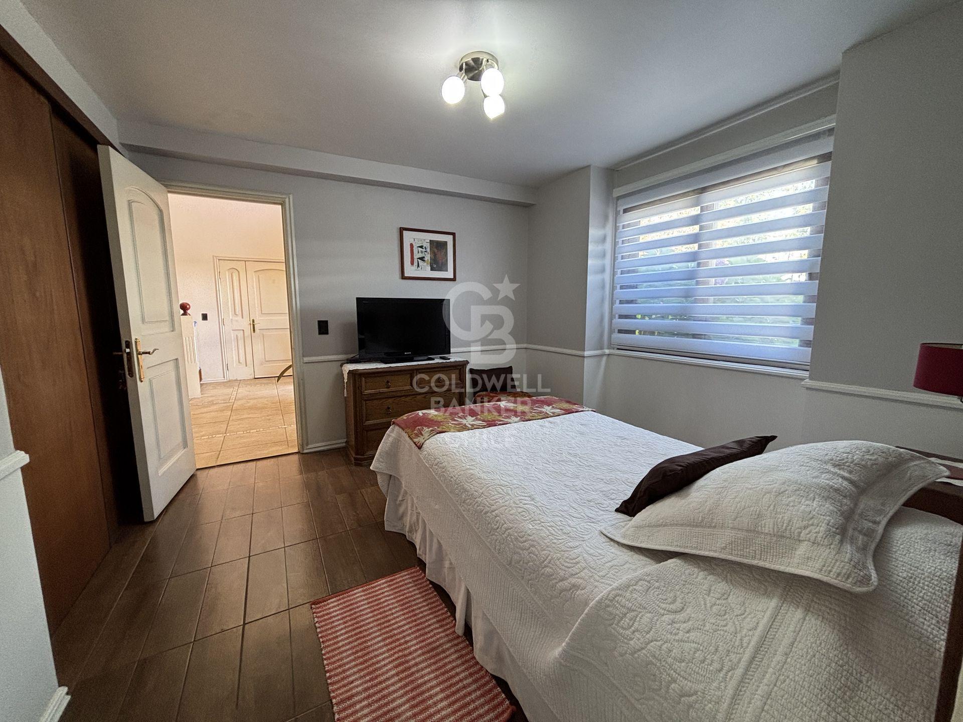 La Reina, Chile, 5 Bedrooms Bedrooms, ,5 BathroomsBathrooms,Residential,For Sale,1779147