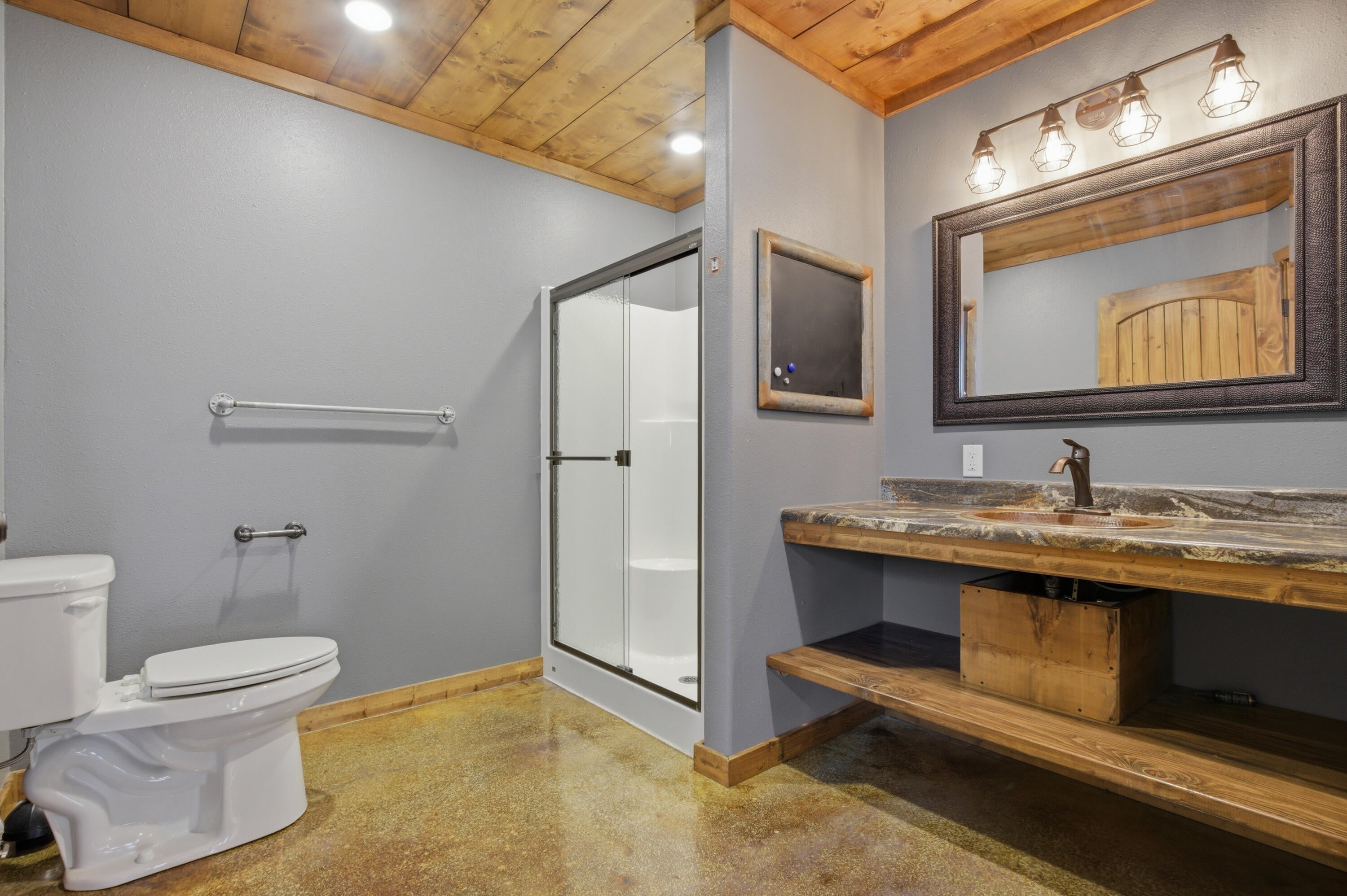 Selby, South Dakota, 57472, United States, 4 Bedrooms Bedrooms, ,Residential,For Sale,2049409