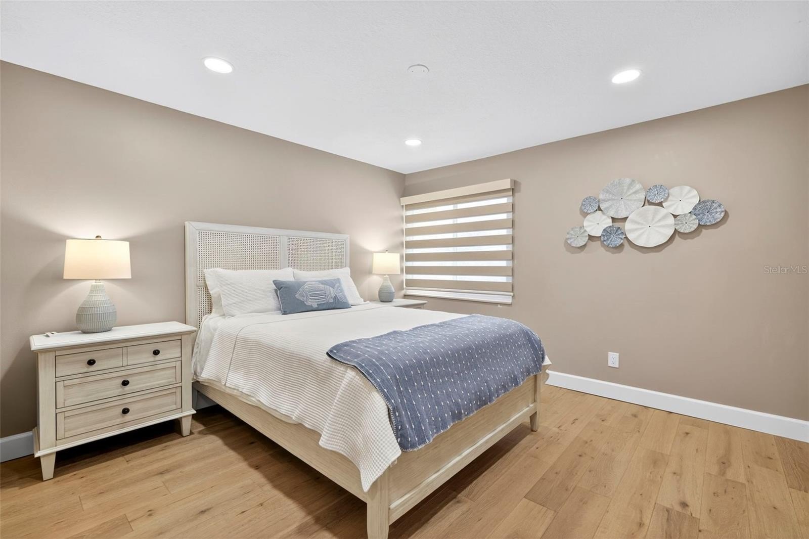 CLEARWATER BEACH, Florida, 33767, United States, 3 Bedrooms Bedrooms, ,3 BathroomsBathrooms,Residential,For Sale,1976812