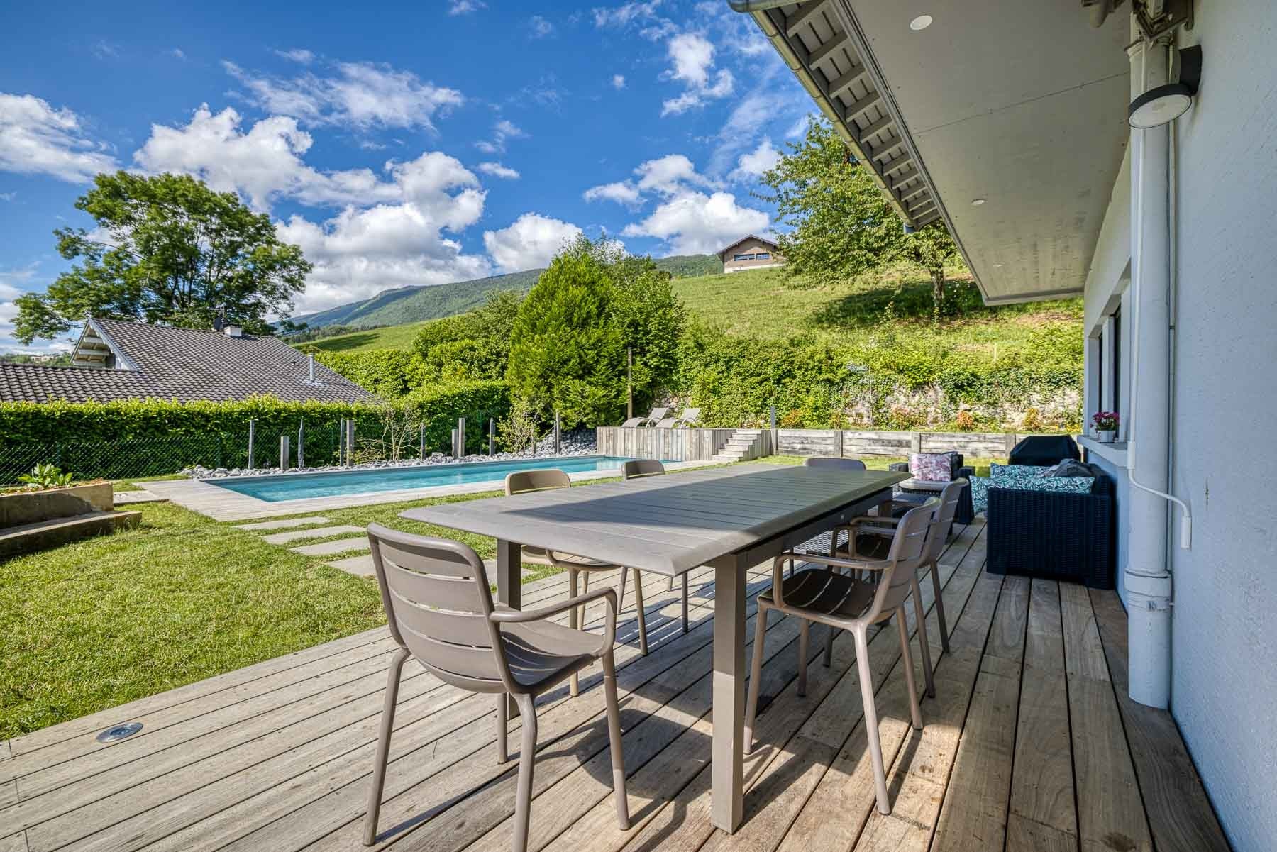  Spacious house with swimming pool - 物件實景