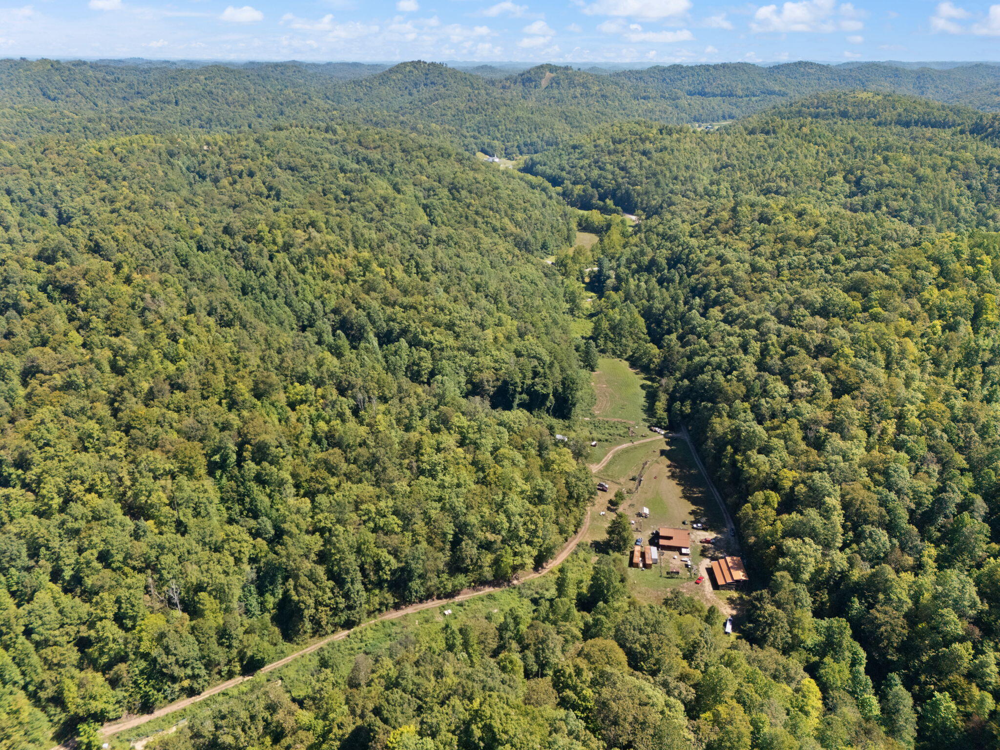 Sextons Creek, Kentucky, 40983, United States, 3 Bedrooms Bedrooms, ,2 BathroomsBathrooms,Residential,For Sale,1938834