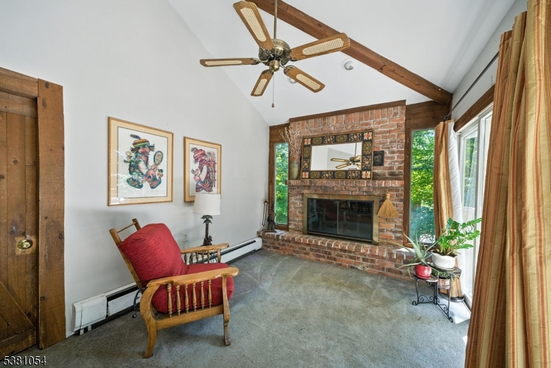 Parsippany-Troy Hills Twp., New Jersey, 07005, United States, 3 Bedrooms Bedrooms, ,2 BathroomsBathrooms,Residential,For Sale,1934343