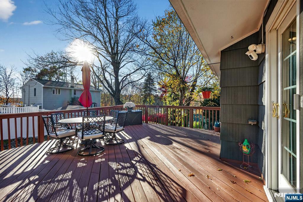 Hillsdale, New Jersey, 07642, United States, 3 Bedrooms Bedrooms, ,2 BathroomsBathrooms,Residential,For Sale,1987903