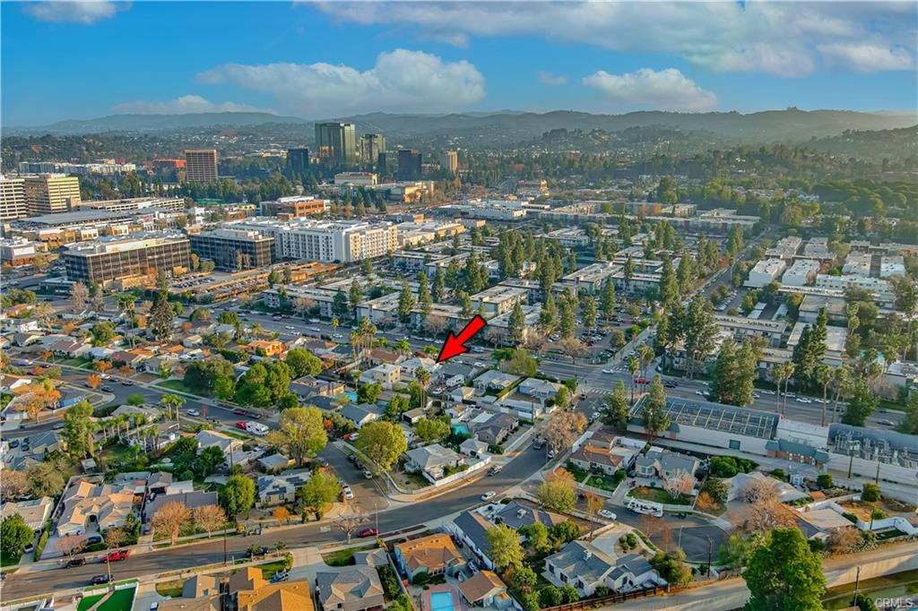 Woodland Hills, California, 91303, United States, 6 Bedrooms Bedrooms, ,7 BathroomsBathrooms,Residential,For Sale,1838273