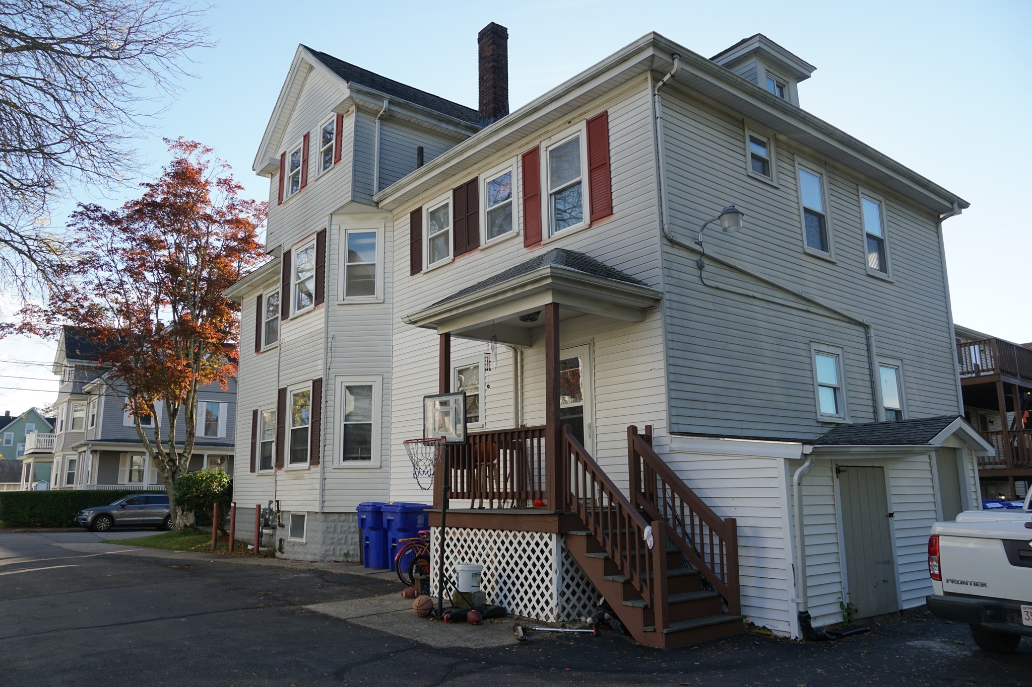 Taunton, Massachusetts, 02780, United States, 8 Bedrooms Bedrooms, ,Residential,For Sale,1977184