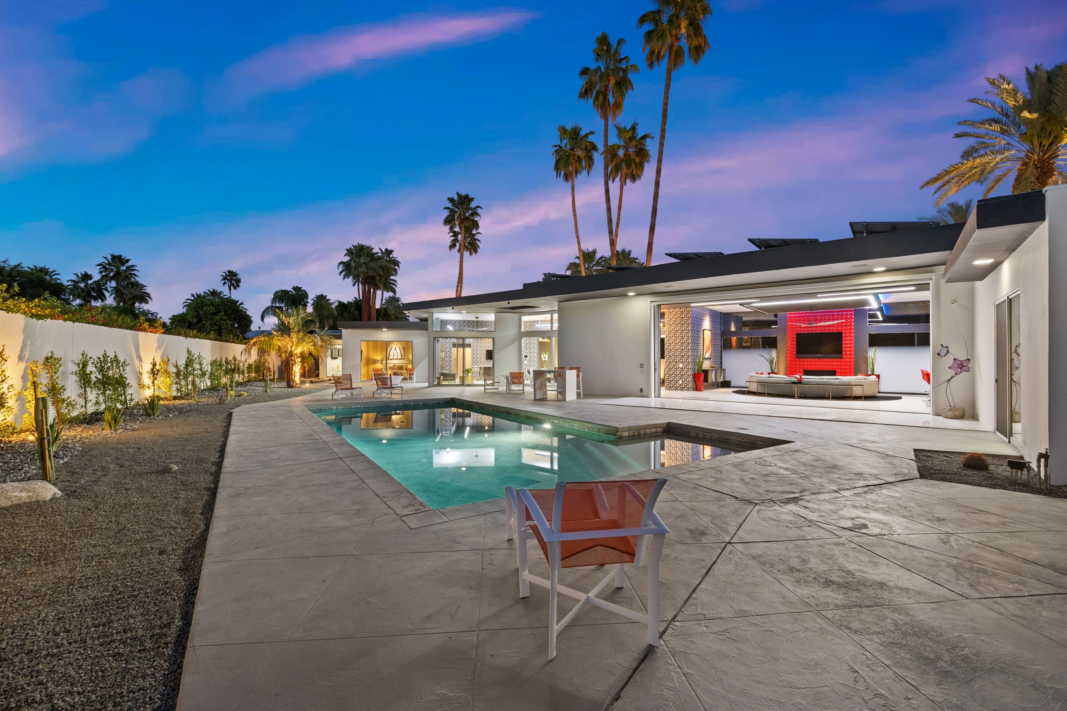  Custom Contemporary On Rare Double Indian Wells Lot - 物件實景