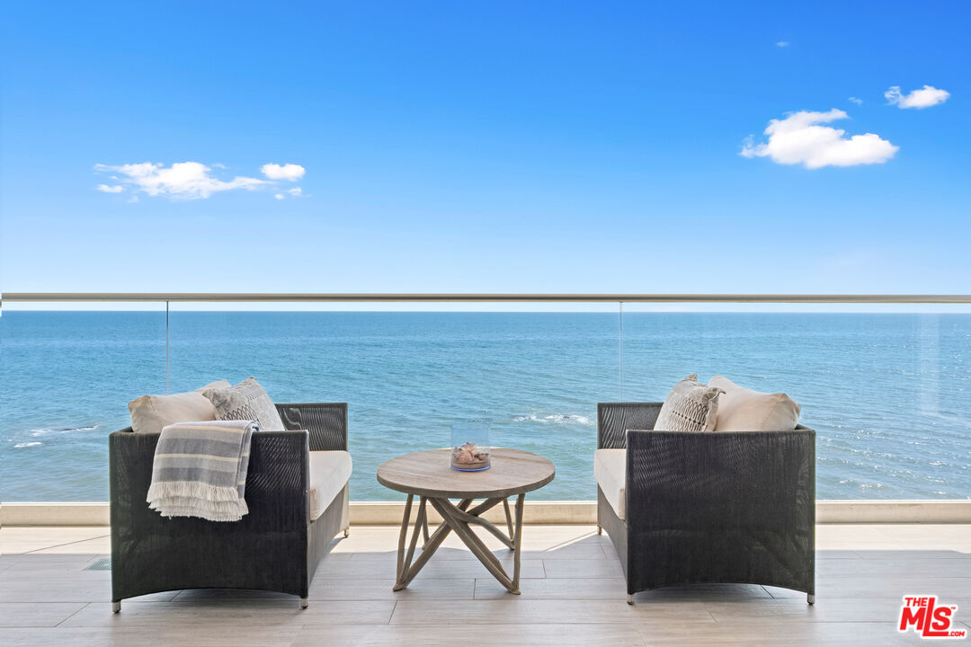 Malibu, California, 90265, United States, 3 Bedrooms Bedrooms, ,4 BathroomsBathrooms,Residential,For Sale,1722107
