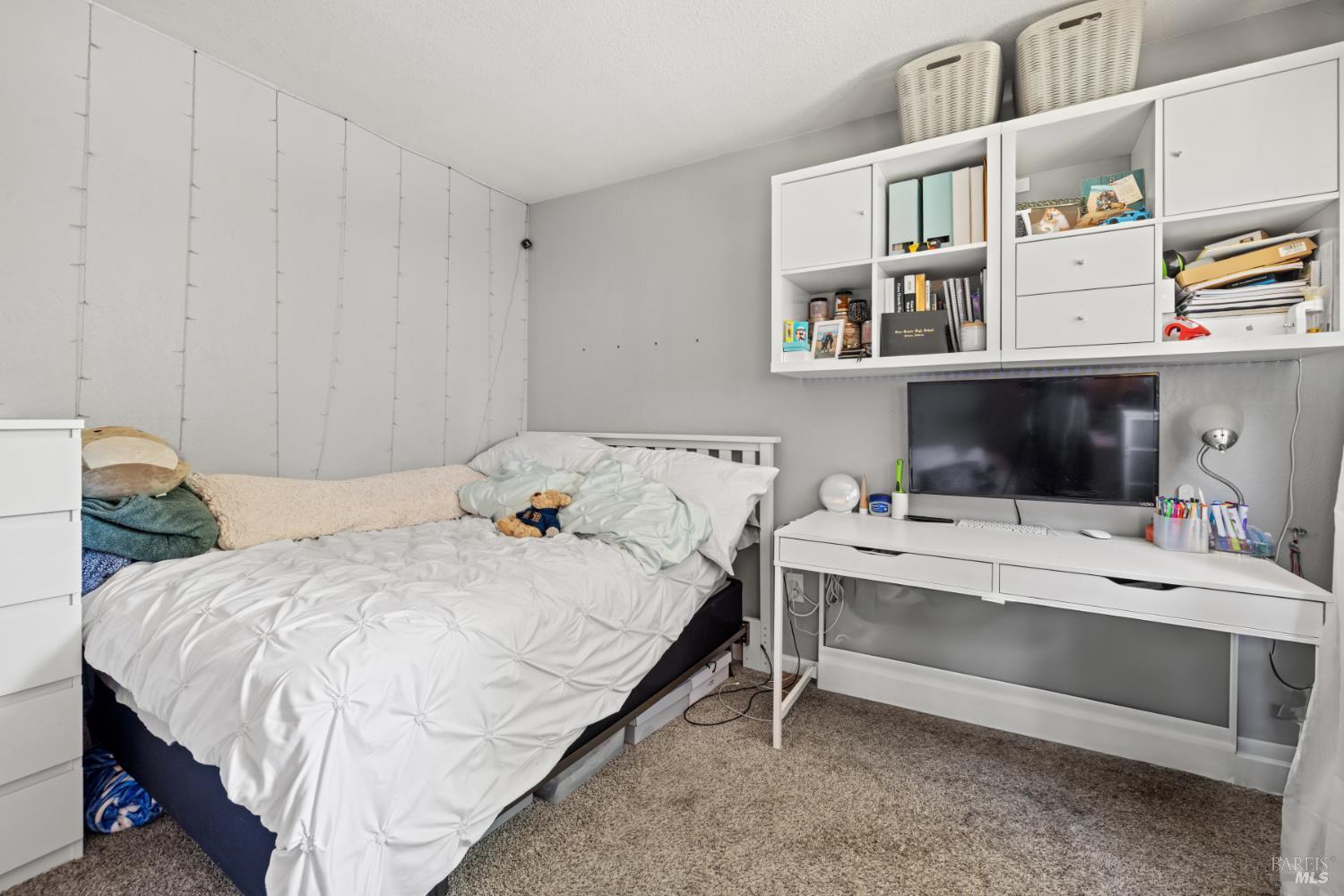 Petaluma, California, 94954, United States, 4 Bedrooms Bedrooms, ,2 BathroomsBathrooms,Residential,For Sale,1921484