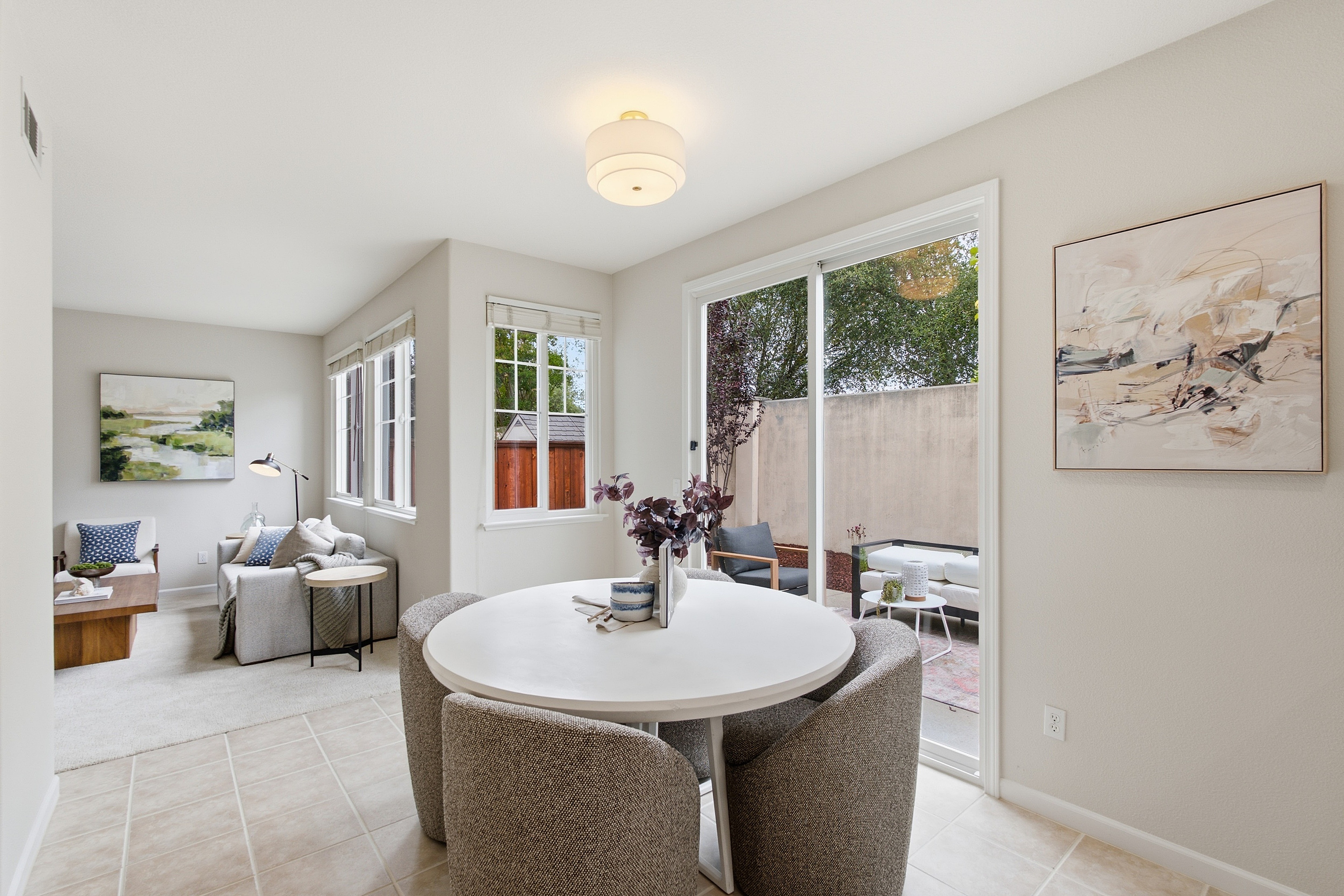  Beautifully Updated Henry Ranch Home with Scenic Views and Modern Comfort - 物件實景