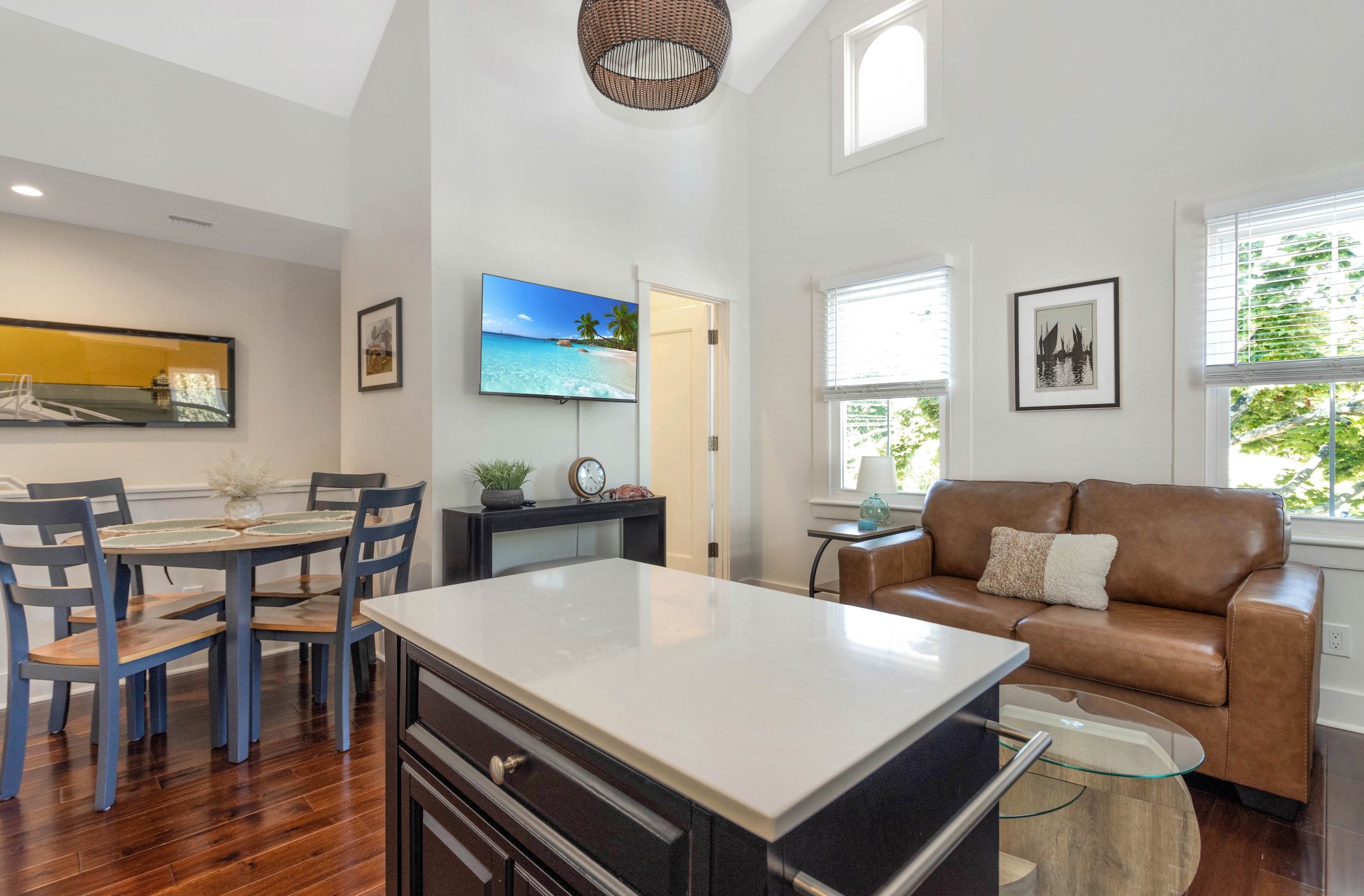  430 1st Street, Greenport, NY, 11944 - 物件實景