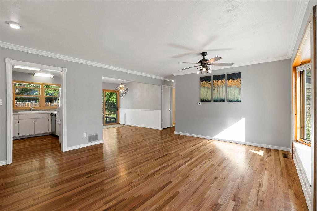 Durango, Colorado, 81301, United States, 3 Bedrooms Bedrooms, ,2 BathroomsBathrooms,Residential,For Sale,1947970