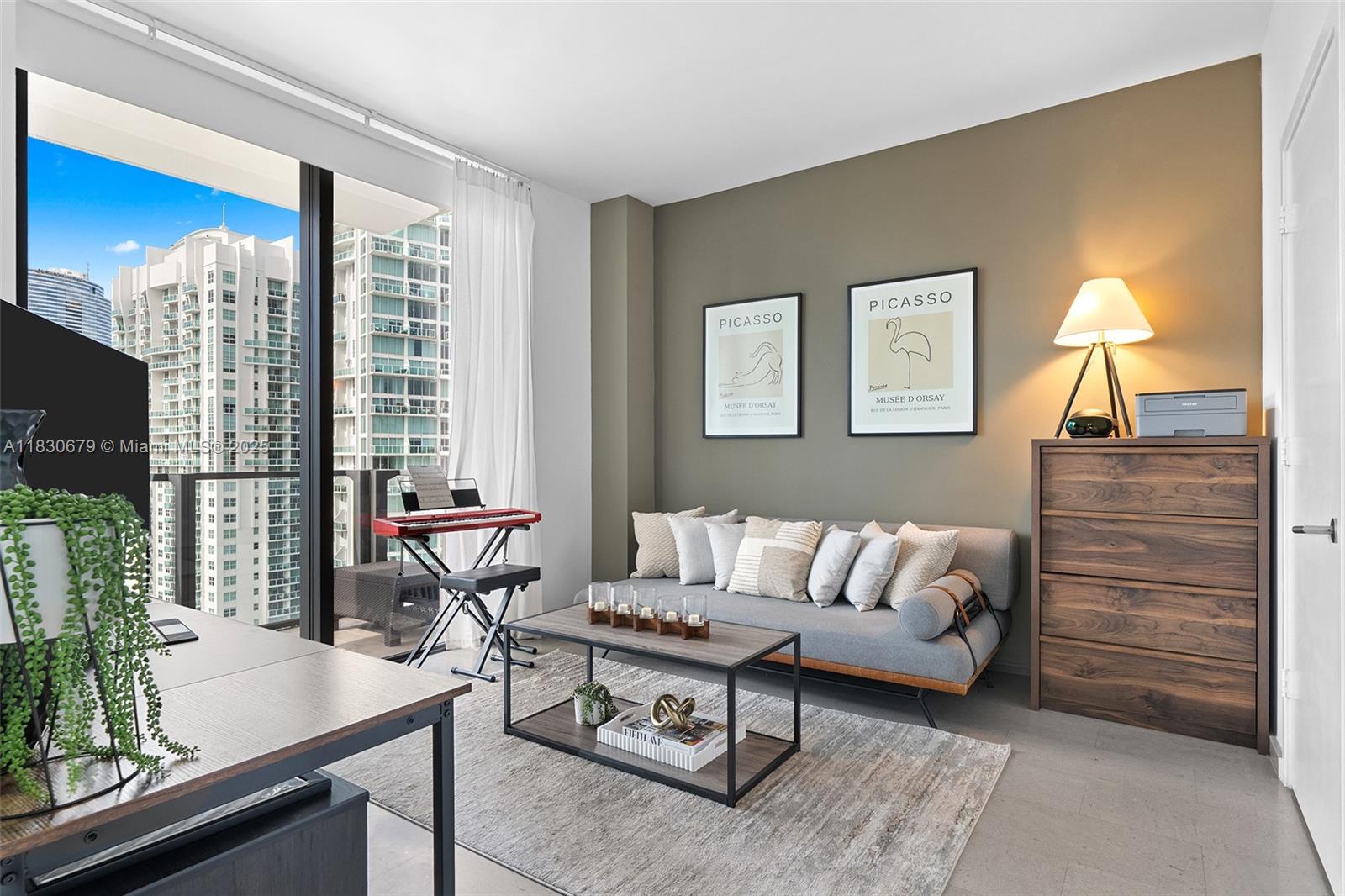 Miami, Florida, 33131, United States, 2 Bedrooms Bedrooms, ,3 BathroomsBathrooms,Residential,For Sale,1877459