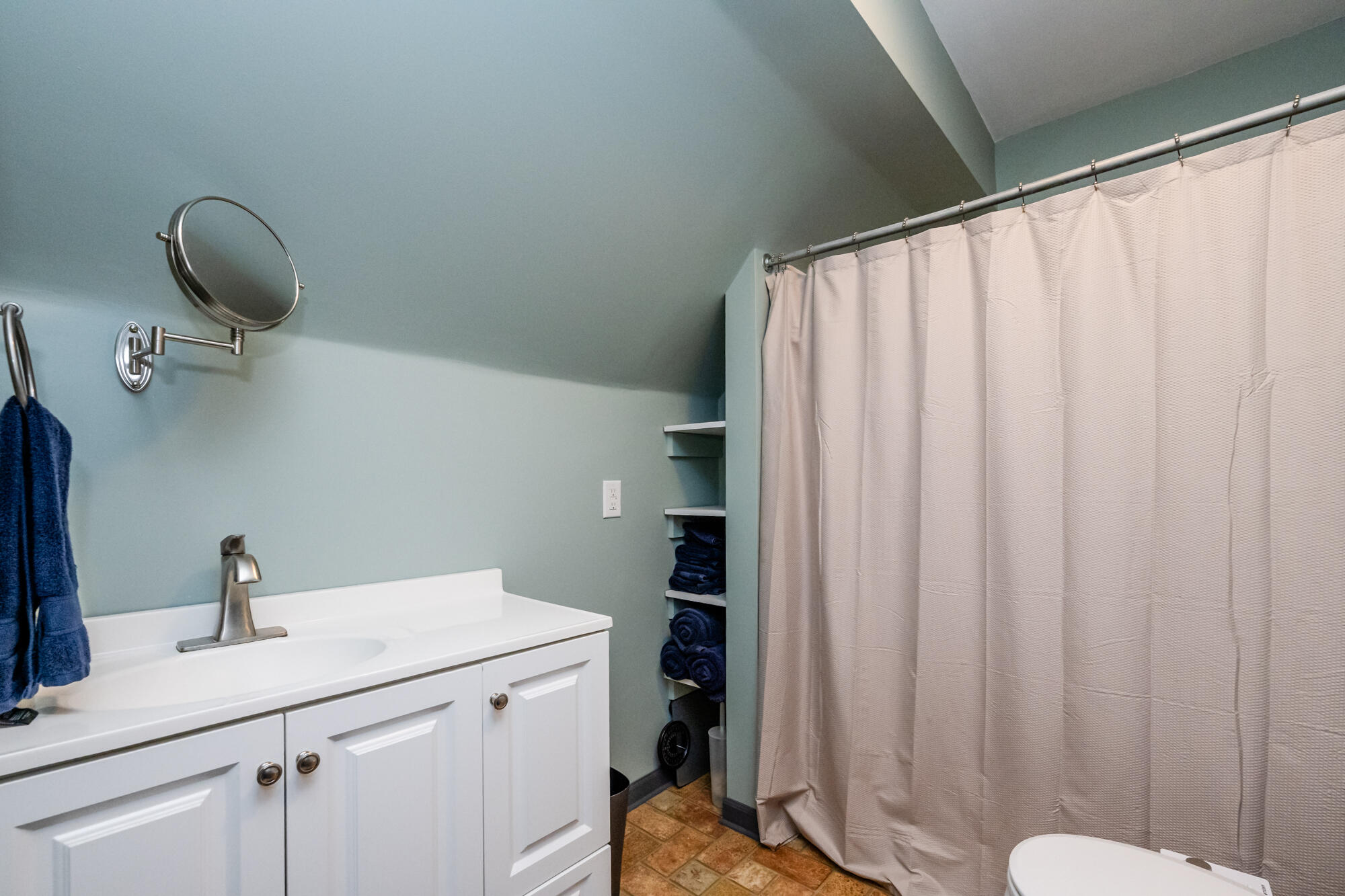 Bridgman, Michigan, 49106, United States, 6 Bedrooms Bedrooms, ,5 BathroomsBathrooms,Residential,For Sale,1921527