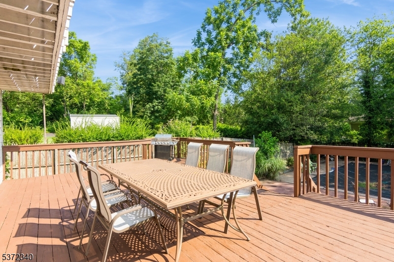 Mountainside Boro, New Jersey, 07092, United States, 5 Bedrooms Bedrooms, ,3 BathroomsBathrooms,Residential,For Sale,1901870