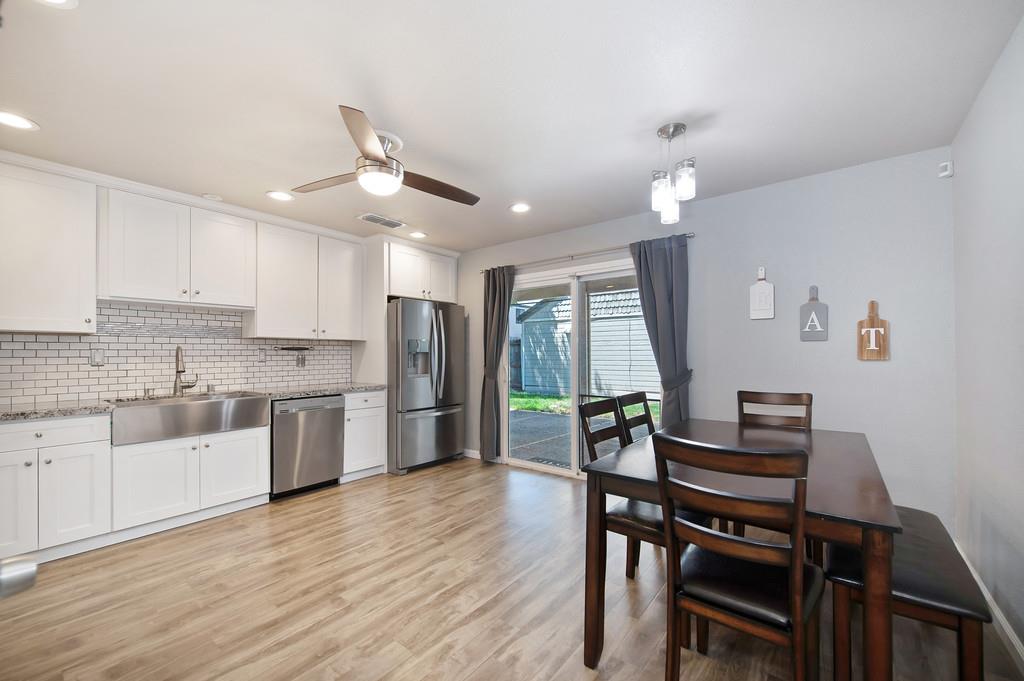 Roseville, California, 95747, United States, 3 Bedrooms Bedrooms, ,2 BathroomsBathrooms,Residential,For Sale,1907474