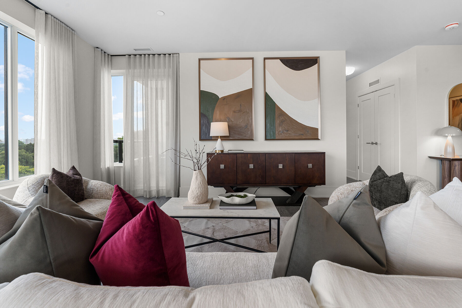 Refined Edenbridge Living - 物件實景