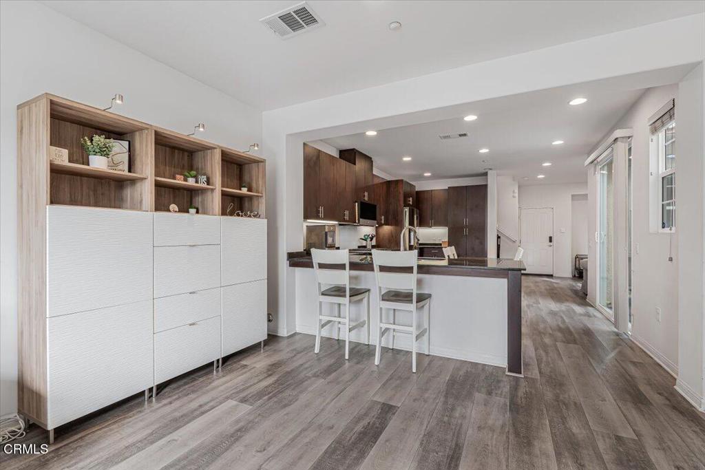 Oxnard, California, 93036, United States, 3 Bedrooms Bedrooms, ,3 BathroomsBathrooms,Residential,For Sale,1905947