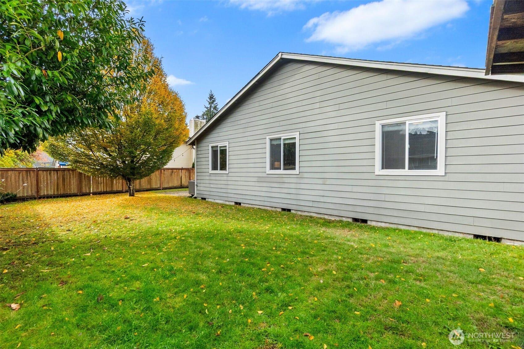 Lacey, Washington, 98513, United States, 4 Bedrooms Bedrooms, ,1 BathroomBathrooms,Residential,For Sale,1989155