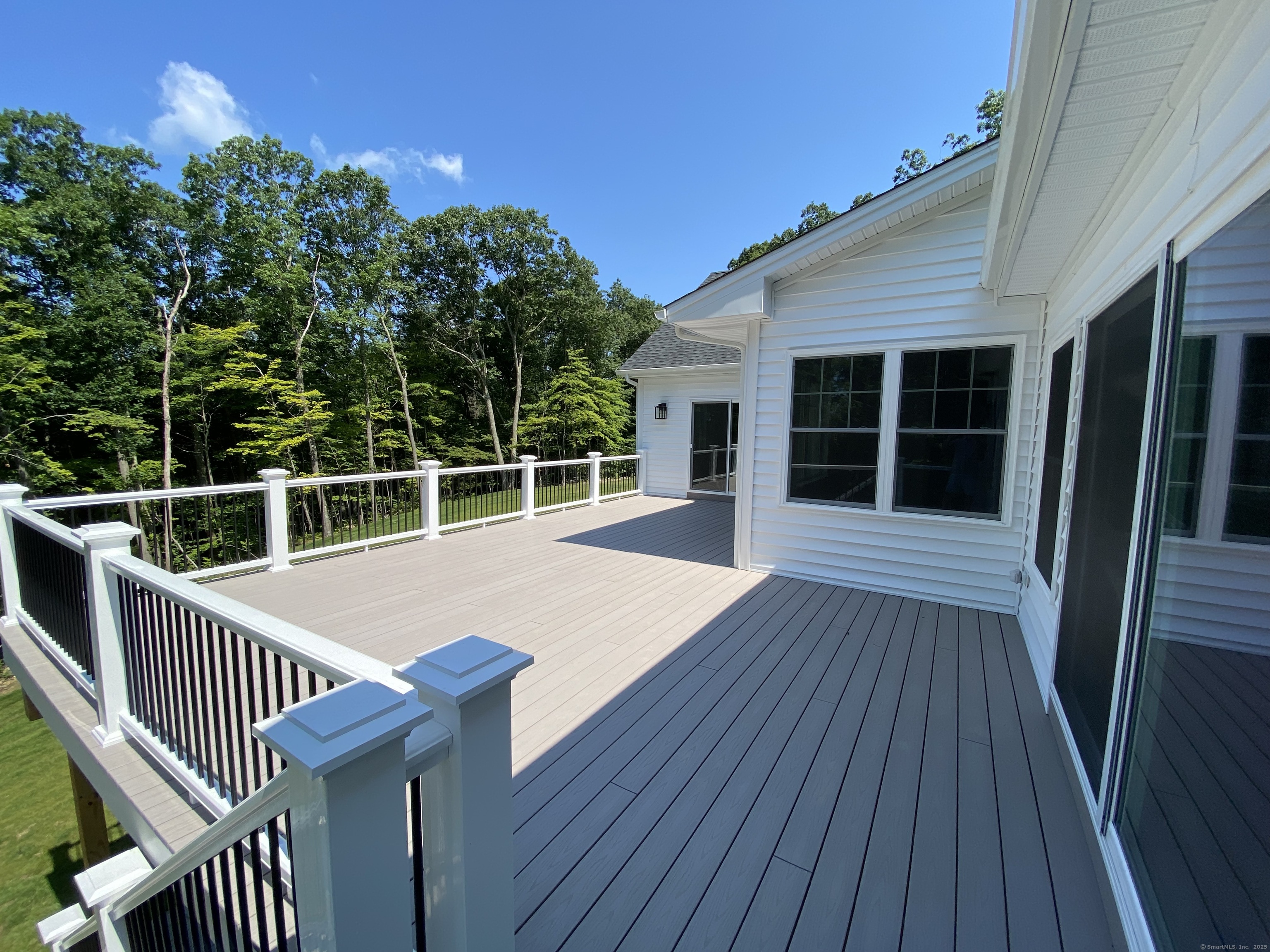 Southbury, Connecticut, 06488, United States, 4 Bedrooms Bedrooms, ,3 BathroomsBathrooms,Residential,For Sale,1941741