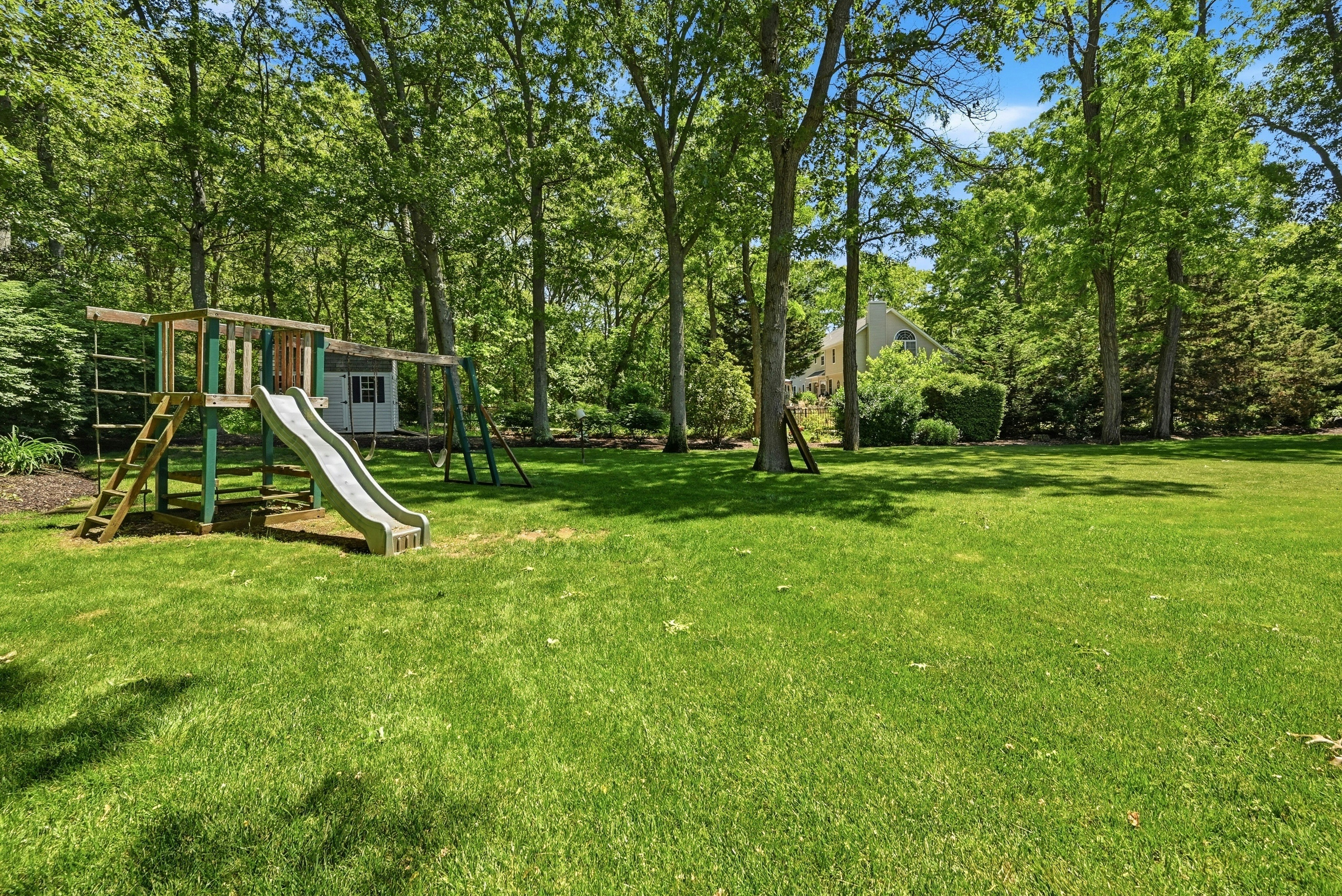  21 Tallmadge Trail, Miller Place, NY, 11764 - 物件實景
