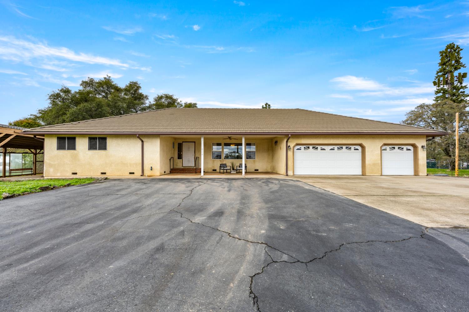 Shingle Springs, California, 95682, United States, 3 Bedrooms Bedrooms, ,3 BathroomsBathrooms,Residential,For Sale,1997420