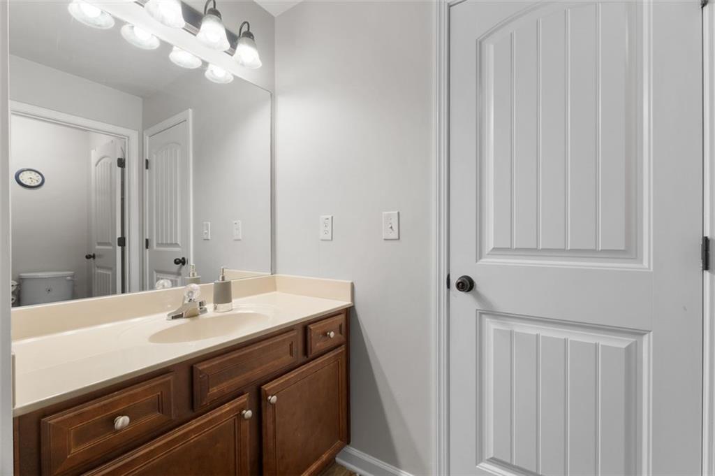 Loganville, Georgia, 30052, United States, 6 Bedrooms Bedrooms, ,5 BathroomsBathrooms,Residential,For Sale,1925493