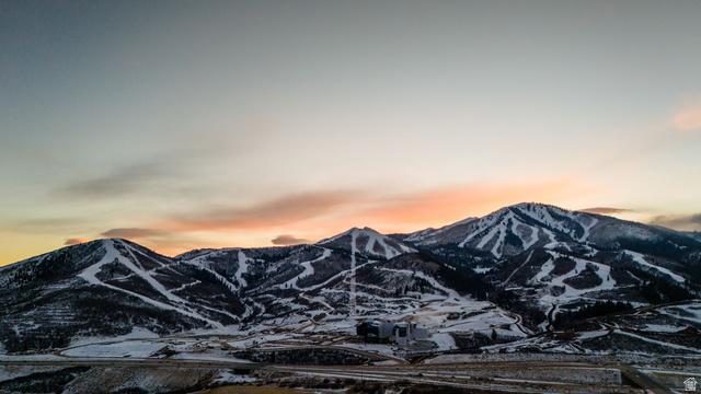 Park City, Utah, 84060, United States, 3 Bedrooms Bedrooms, ,4 BathroomsBathrooms,Residential,For Sale,1984614