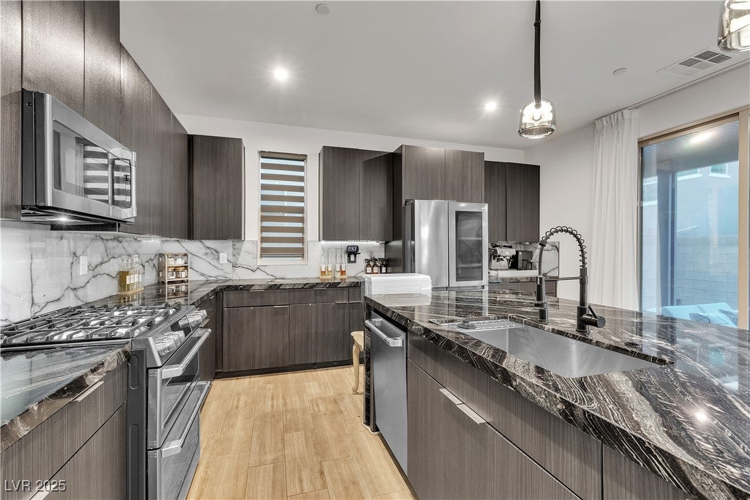 Henderson, Nevada, 89044, United States, 4 Bedrooms Bedrooms, ,2 BathroomsBathrooms,Residential,For Sale,1978774