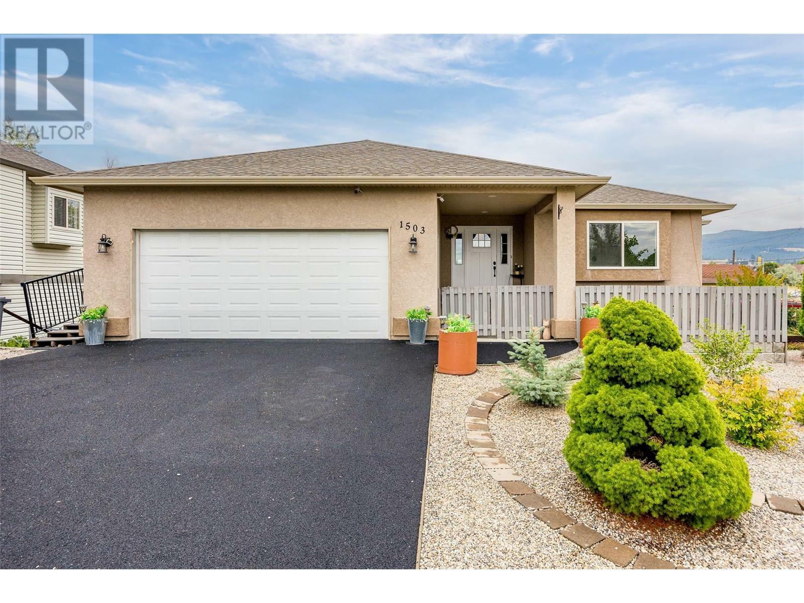 KELOWNA, British Columbia, V1P 1N8, CA, 6 Bedrooms Bedrooms, ,4 BathroomsBathrooms,Residential,For Sale,1837090