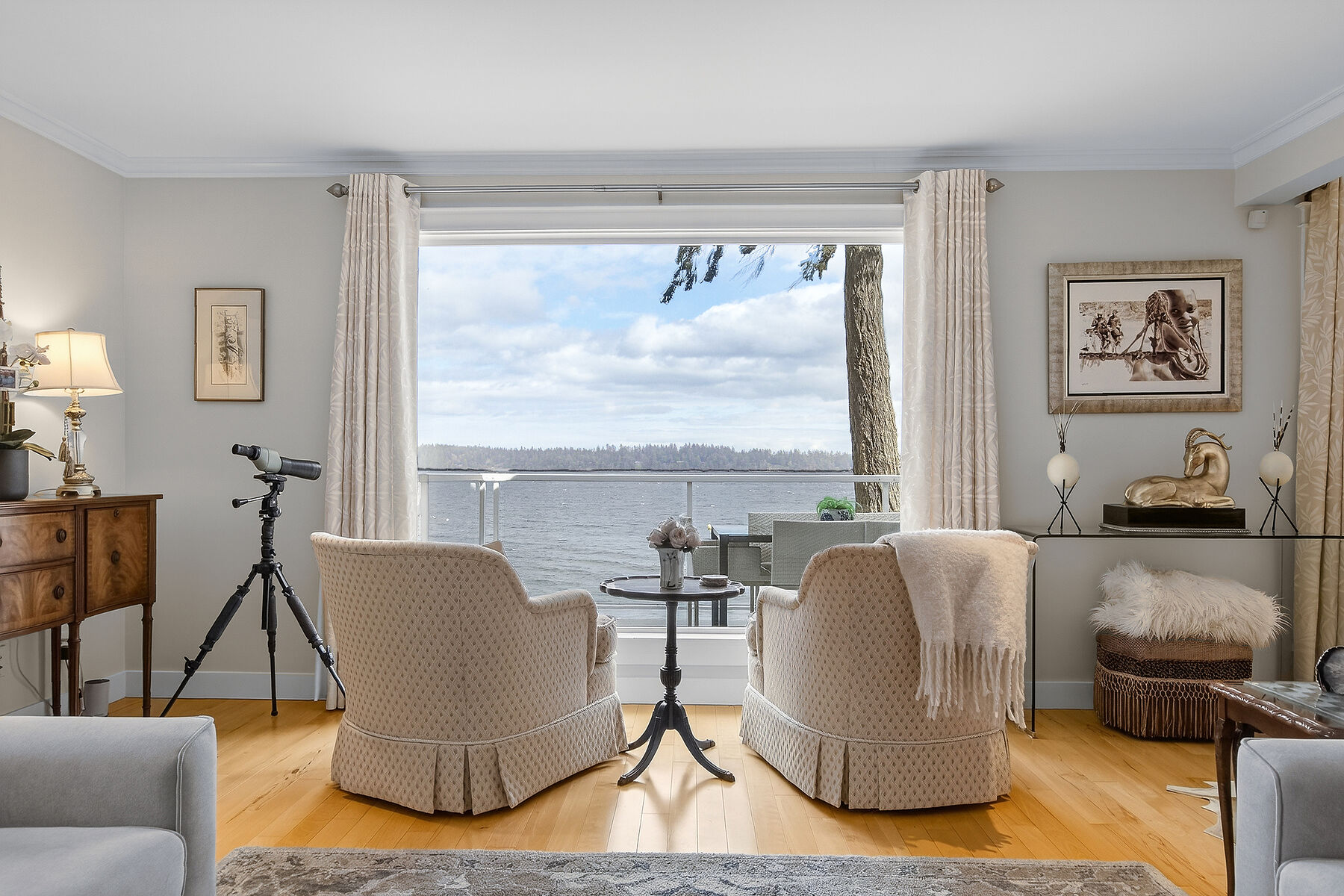  Ladysmith Bespoke Oceanfront - 物件實景