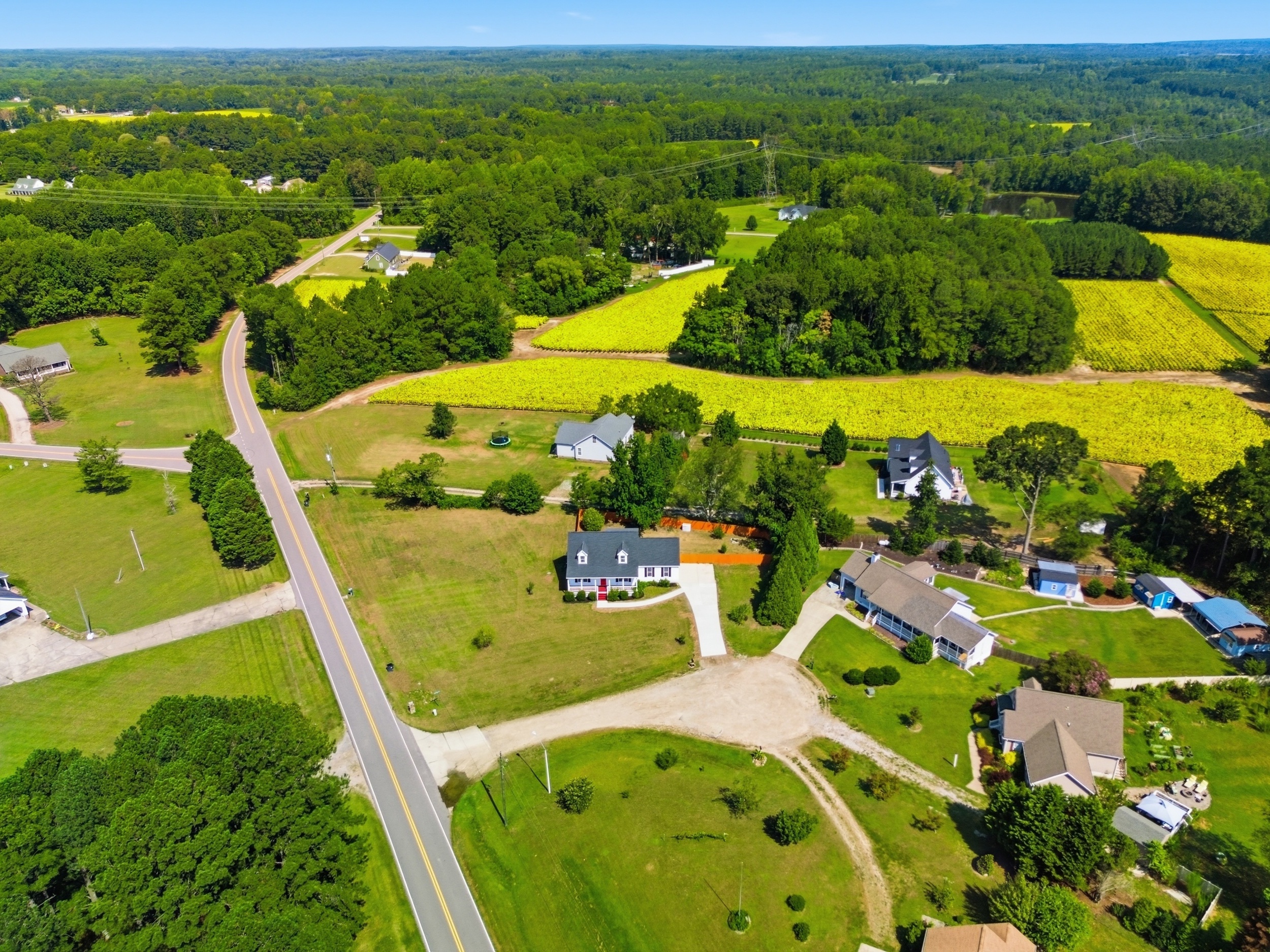  15 Davis Circle Drive, Zebulon, NC 27597 - 物件實景