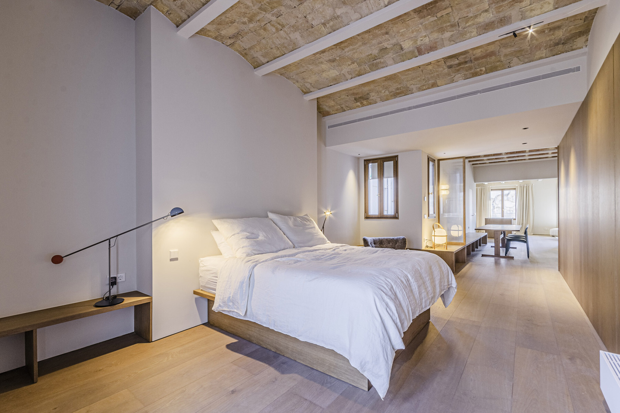  Fantastic brand new refurbished apartment in the Dreta de l