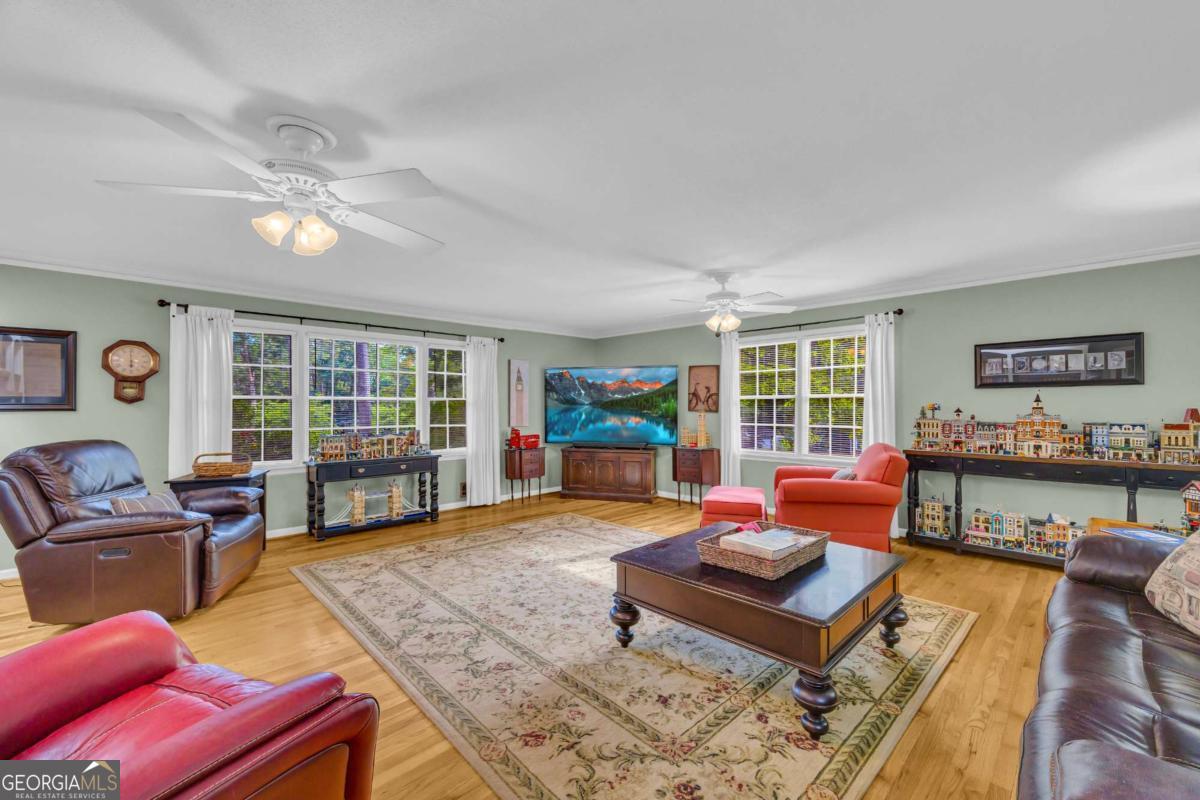 Athens, Georgia, 30606, United States, 5 Bedrooms Bedrooms, ,3 BathroomsBathrooms,Residential,For Sale,1896838