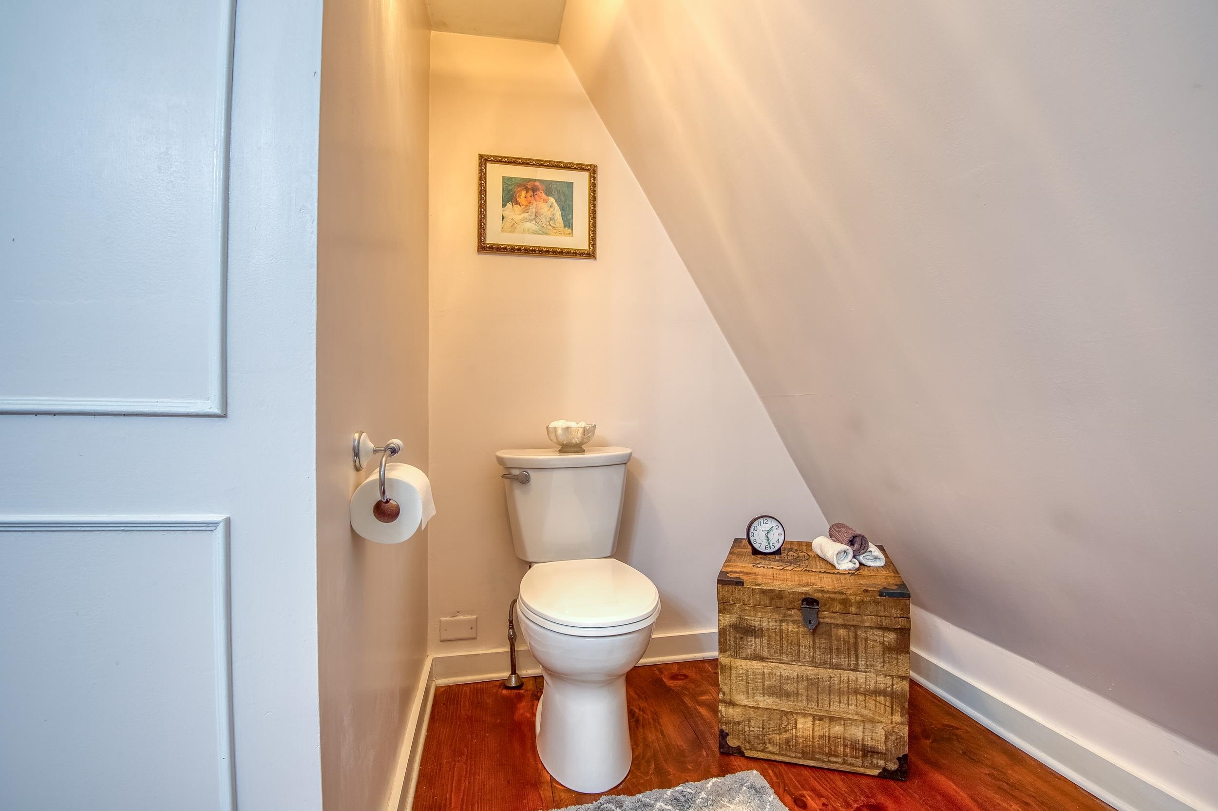 Eaton, New Hampshire, 03832, United States, 3 Bedrooms Bedrooms, ,1 BathroomBathrooms,Residential,For Sale,1989468