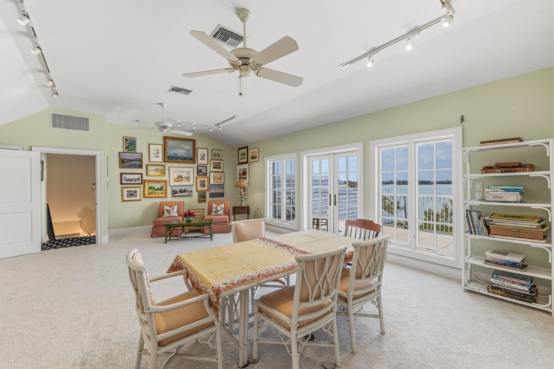  1669 Jose Gaspar Drive - 物件實景