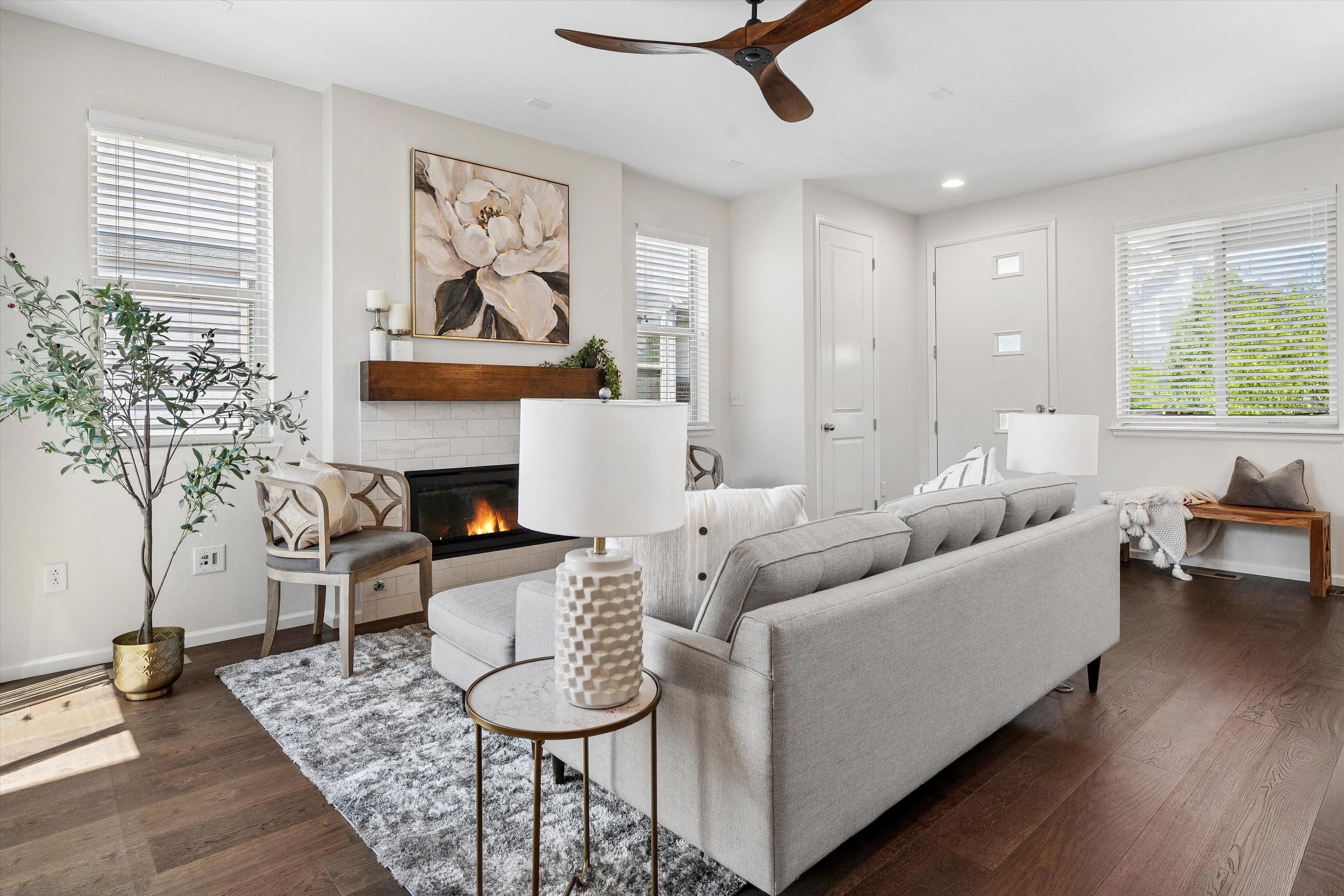  Inviting two-story single family duplex - 物件實景