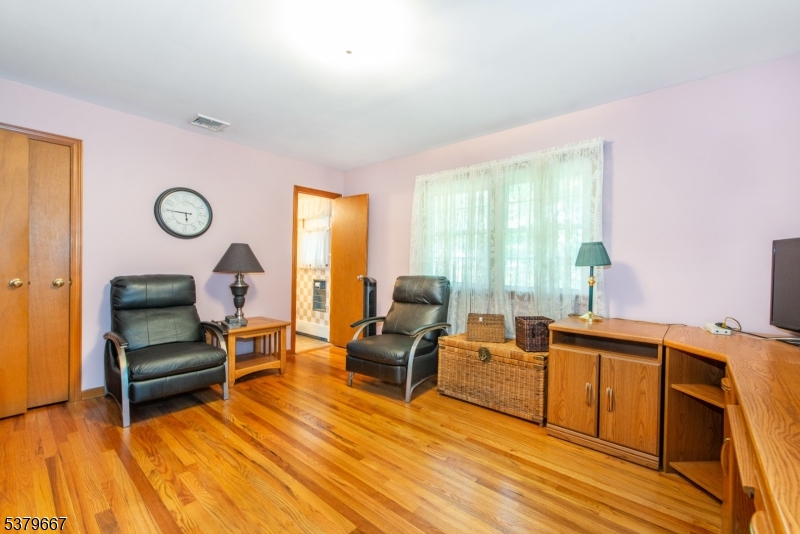 Parsippany-Troy Hills Twp., New Jersey, 07950, United States, 3 Bedrooms Bedrooms, ,4 BathroomsBathrooms,Residential,For Sale,1926193