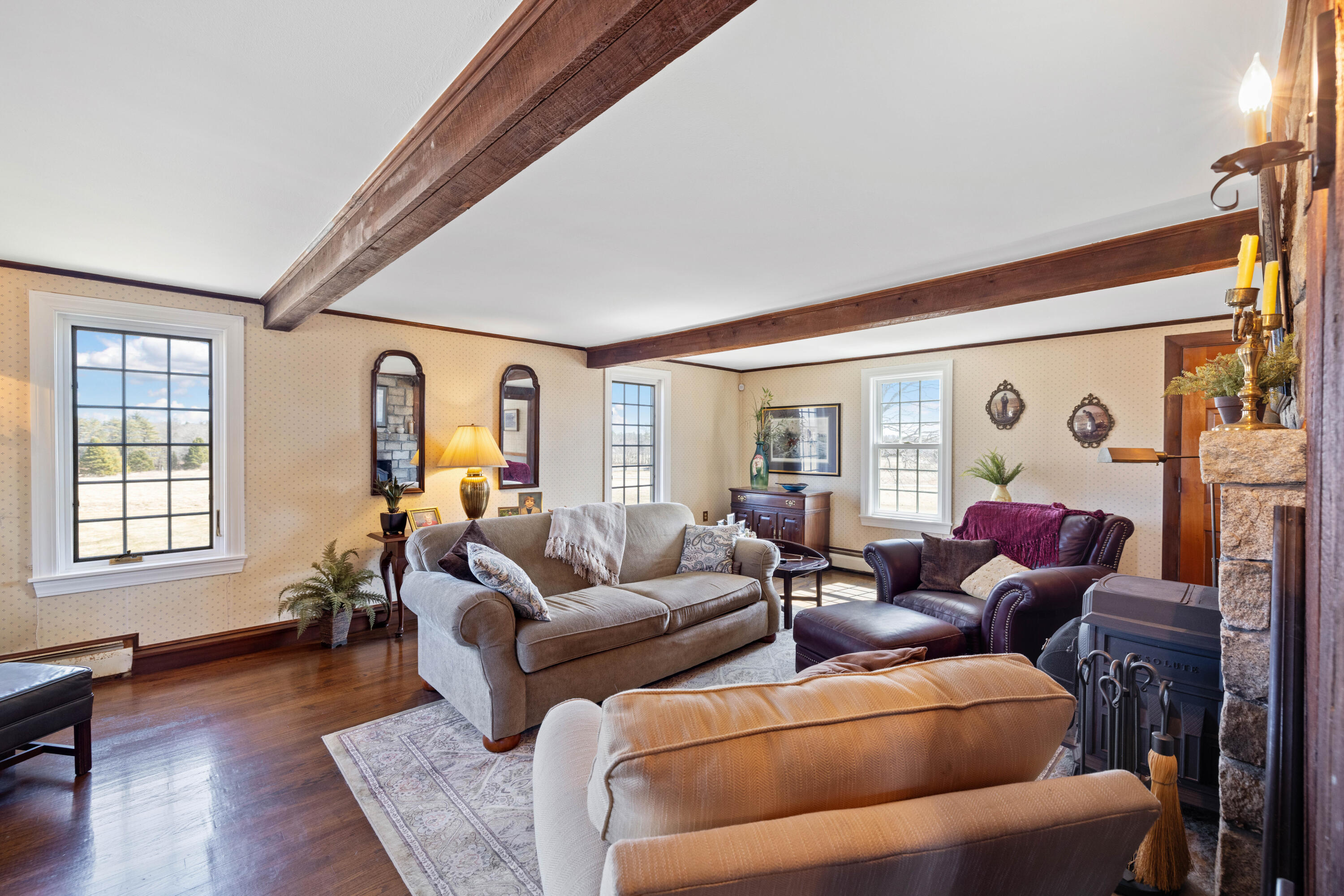 Cumberland, Maine, 04021, United States, 3 Bedrooms Bedrooms, ,2 BathroomsBathrooms,Residential,For Sale,1759704
