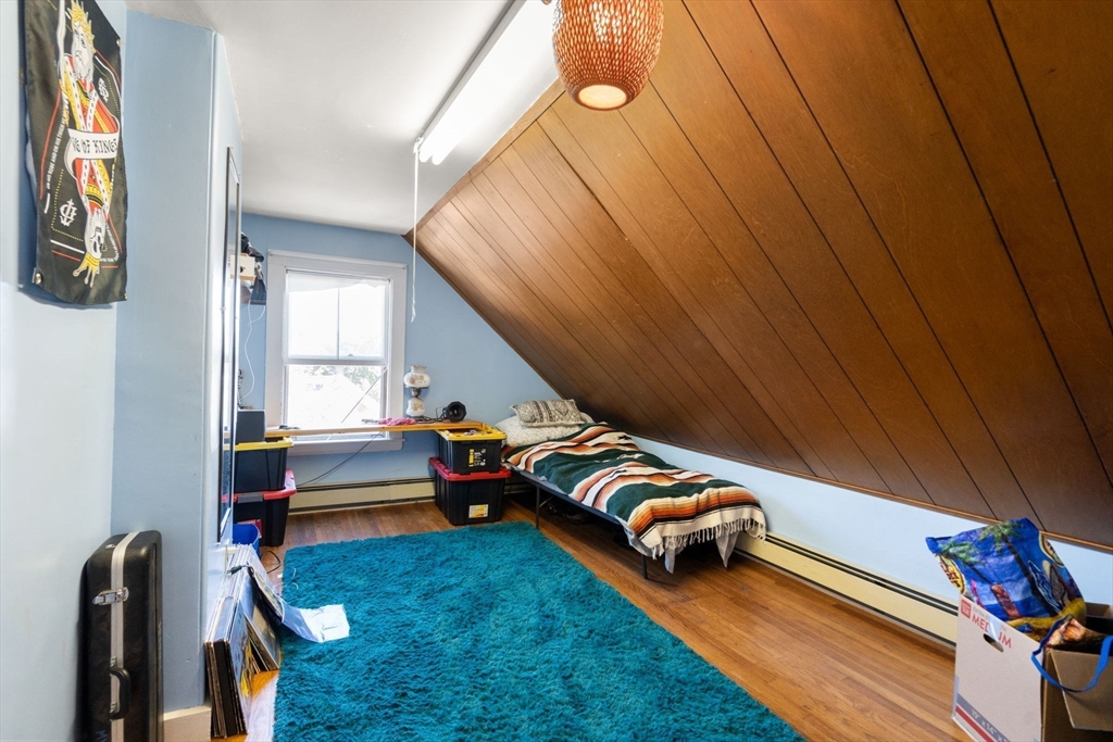 Newton, Massachusetts, 02458, United States, 8 Bedrooms Bedrooms, ,2 BathroomsBathrooms,Residential,For Sale,1940417