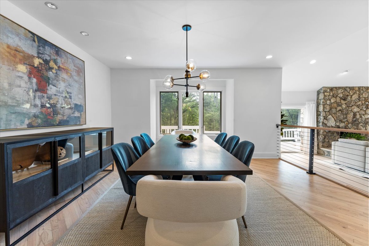 Bernardsville, New Jersey, 07924, United States, 5 Bedrooms Bedrooms, ,6 BathroomsBathrooms,Residential,For Sale,1981424