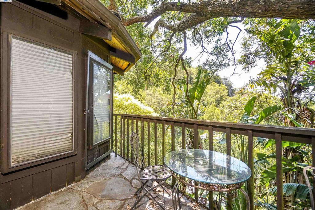 San Rafael, California, 94903-3840, United States, 3 Bedrooms Bedrooms, ,3 BathroomsBathrooms,Residential,For Sale,1987101