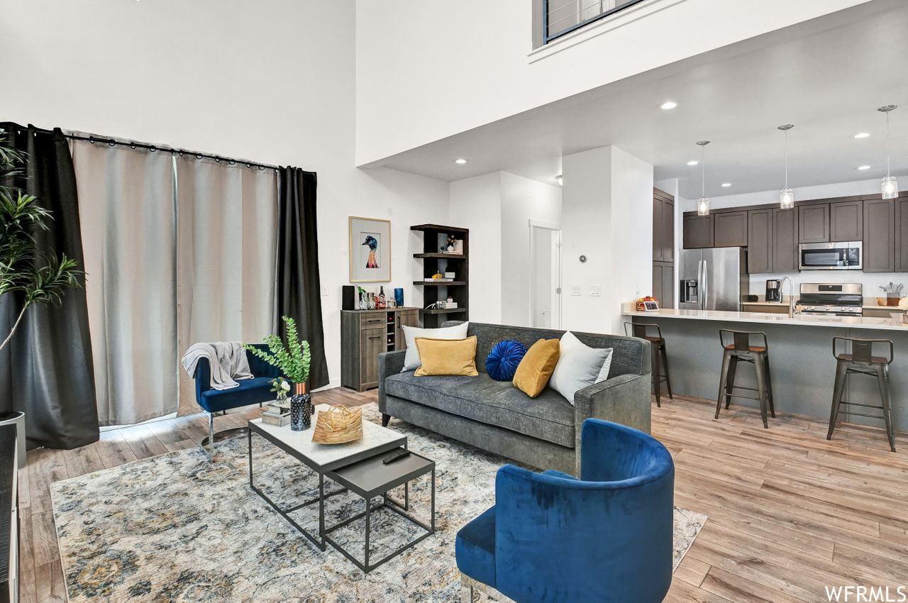 7639 S Bear Gulch Rd, West Jordan, Utah, 84081, United States, 3 Bedrooms Bedrooms, ,3 BathroomsBathrooms,Residential,For Sale,7639 S Bear Gulch Rd,1663668